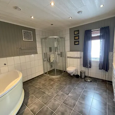 Myranhaugen, House In Reine