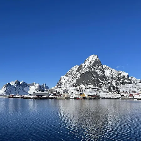 Myranhaugen, House In Reine Holiday home
