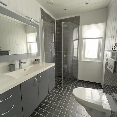 Myranhaugen, House In Reine Moskenes